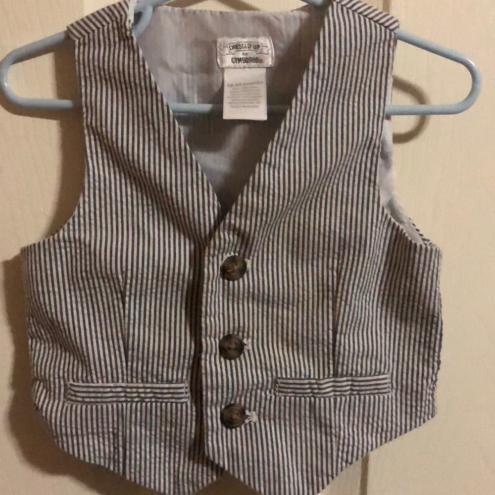 💜 2 for $10! Gymboree seersucker vest